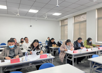 122cc太阳集成游戏开展通识选修课试讲工作